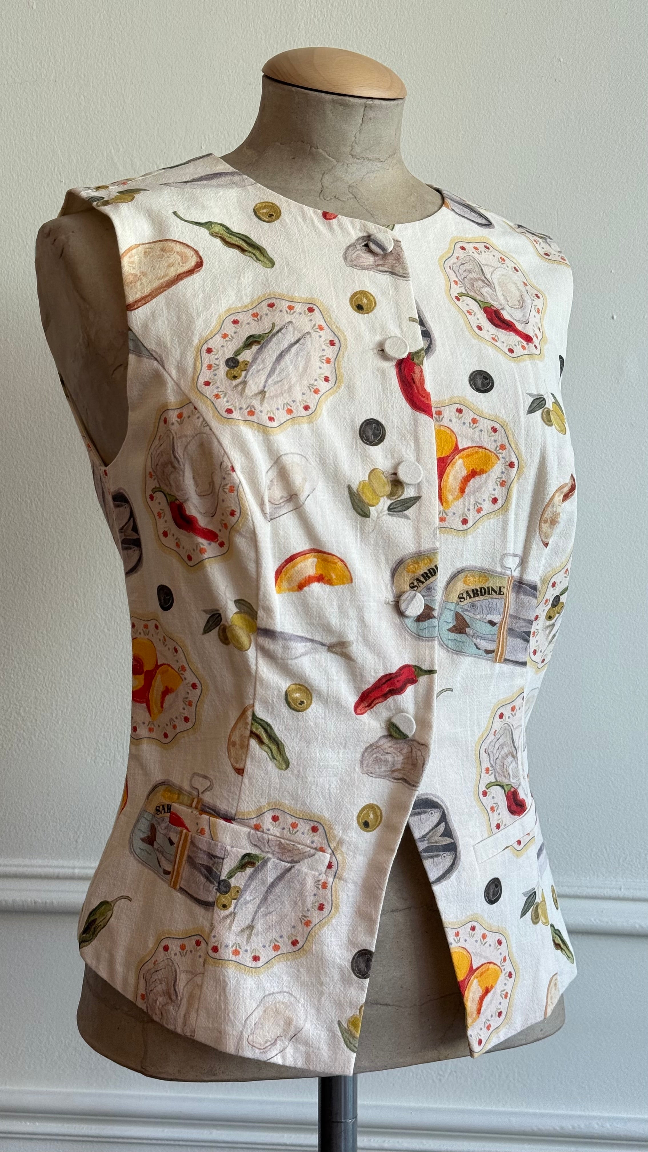Mediterranean printed vest