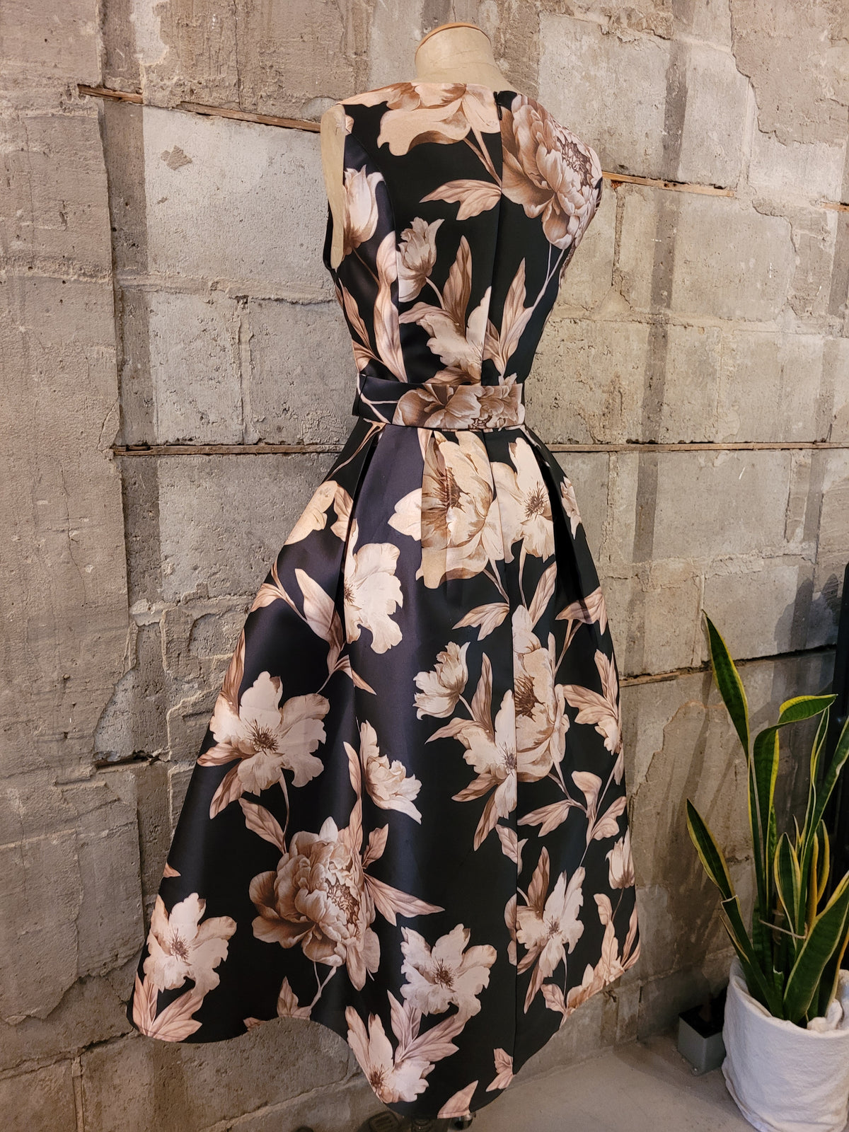 Floral Fit-and-Flare Midi Dress
