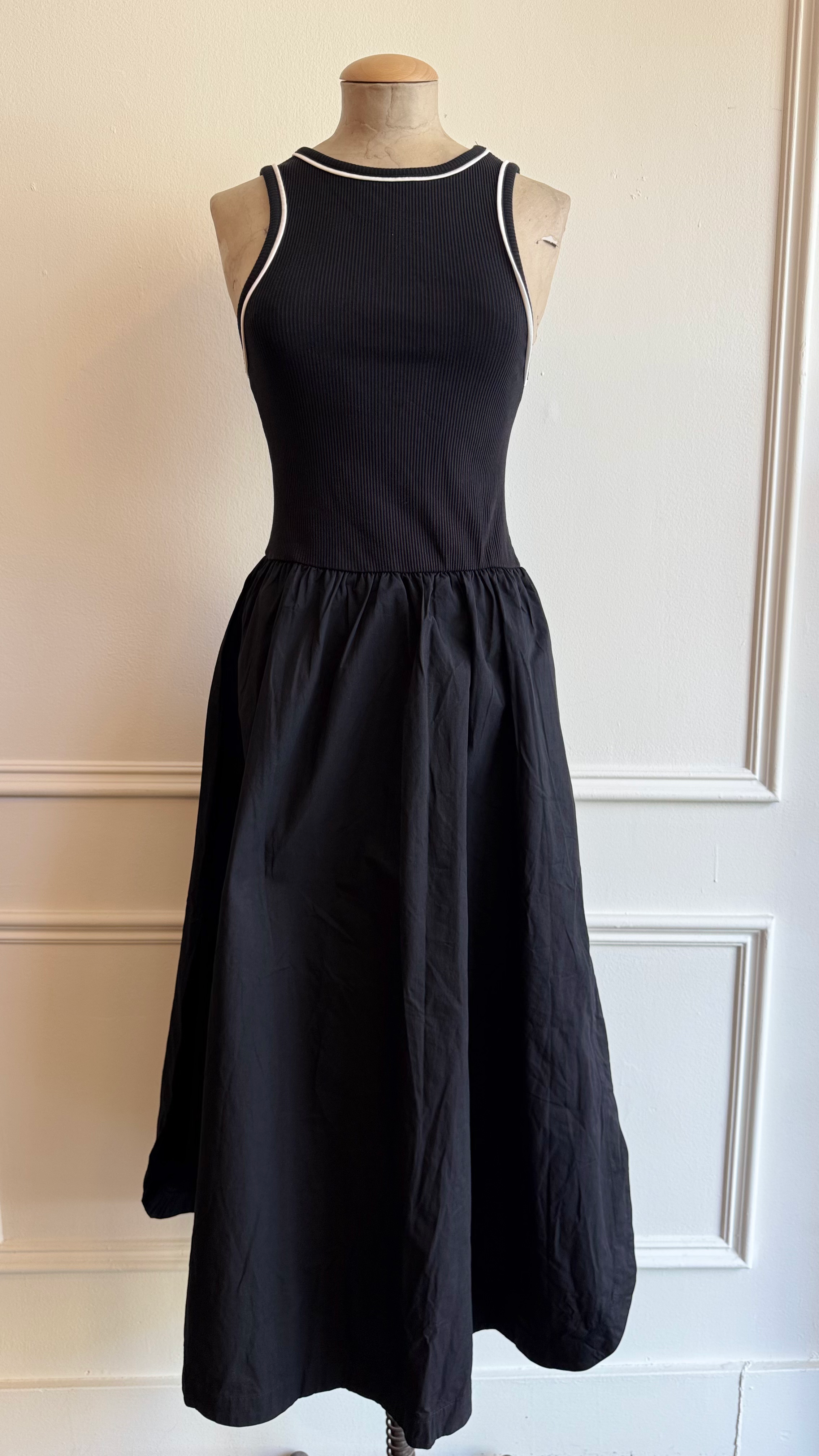 Black Contrats Knit Midi Dress