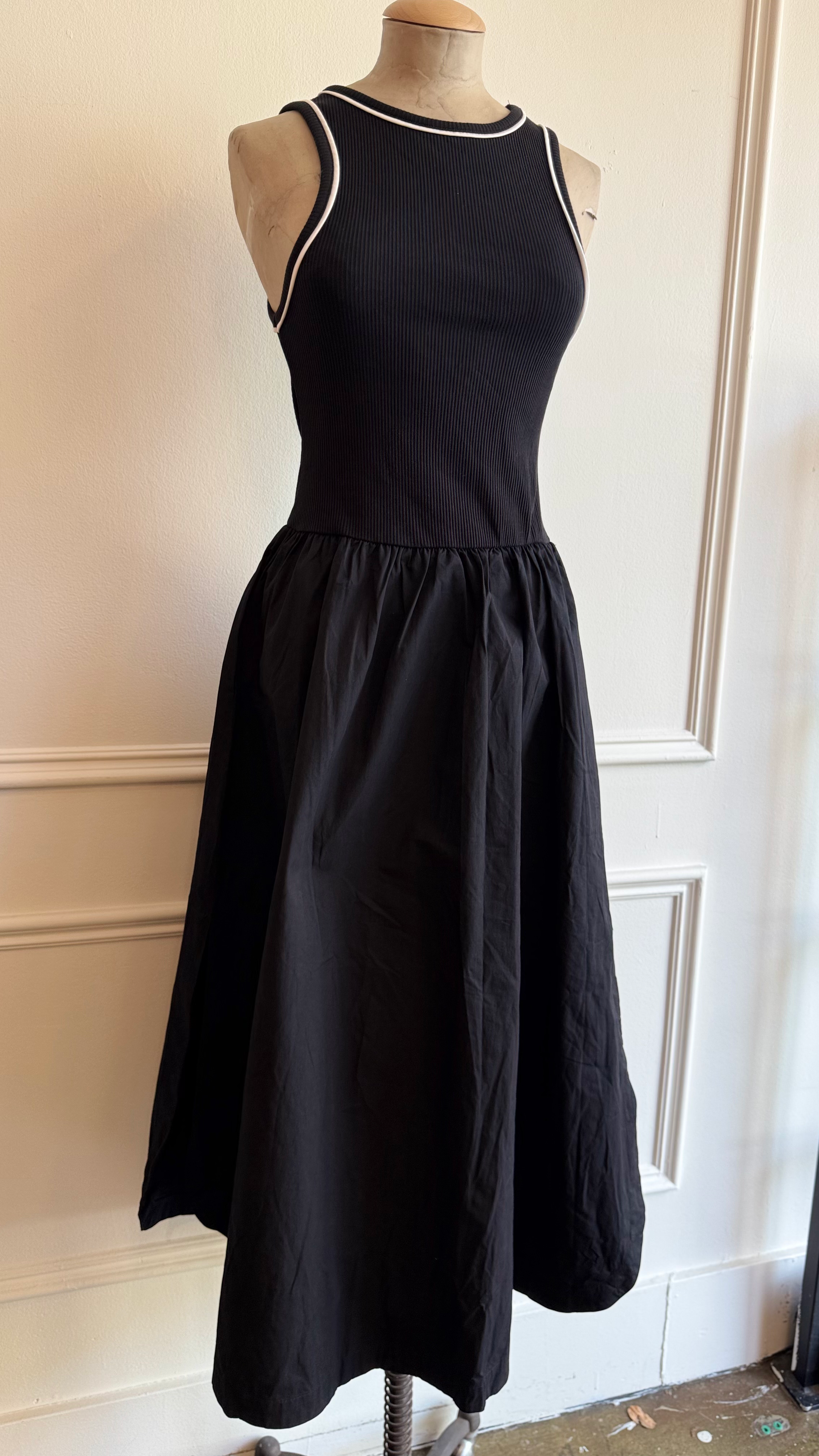 Black Contrats Knit Midi Dress