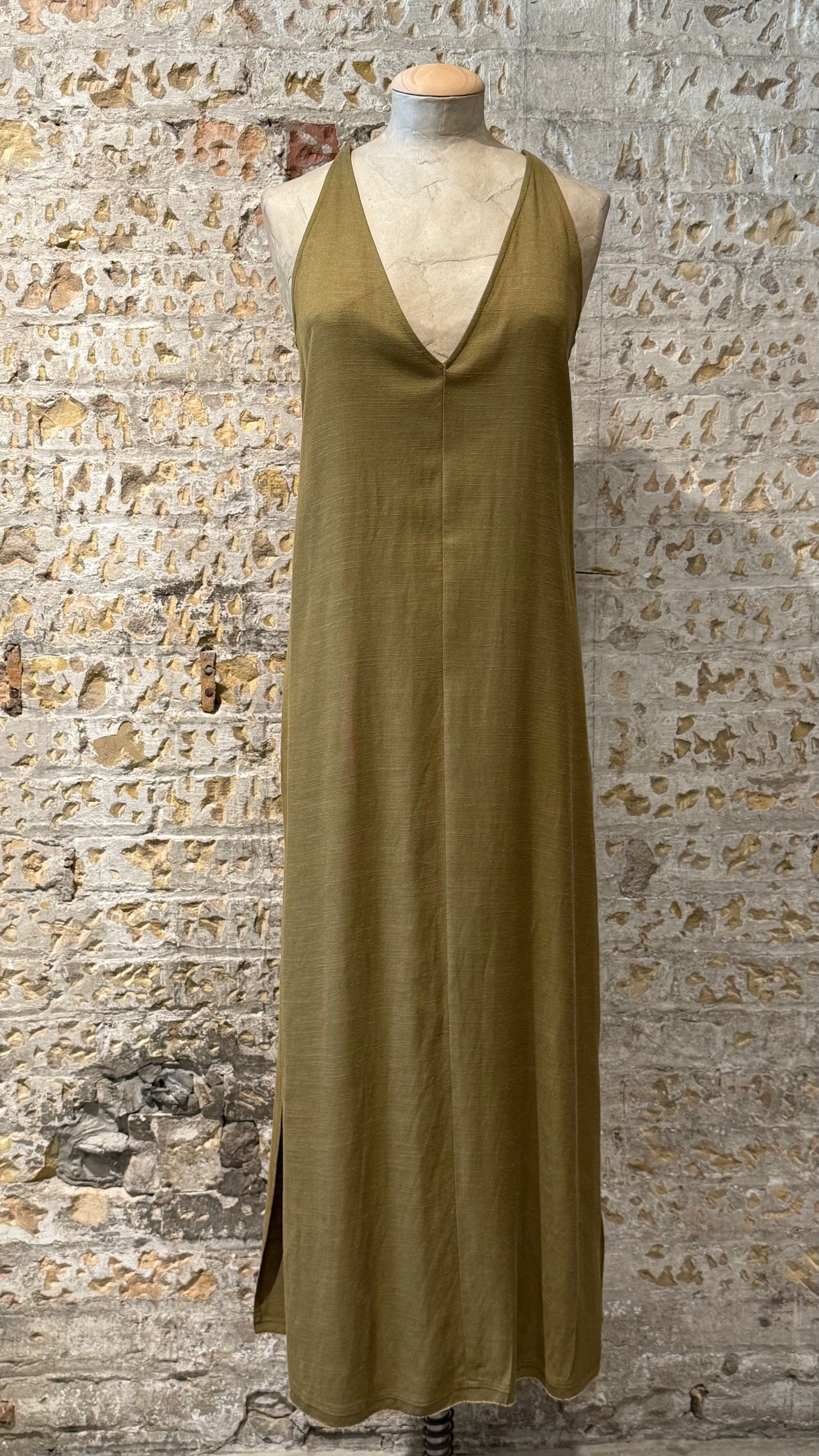Fluffy green dress￼