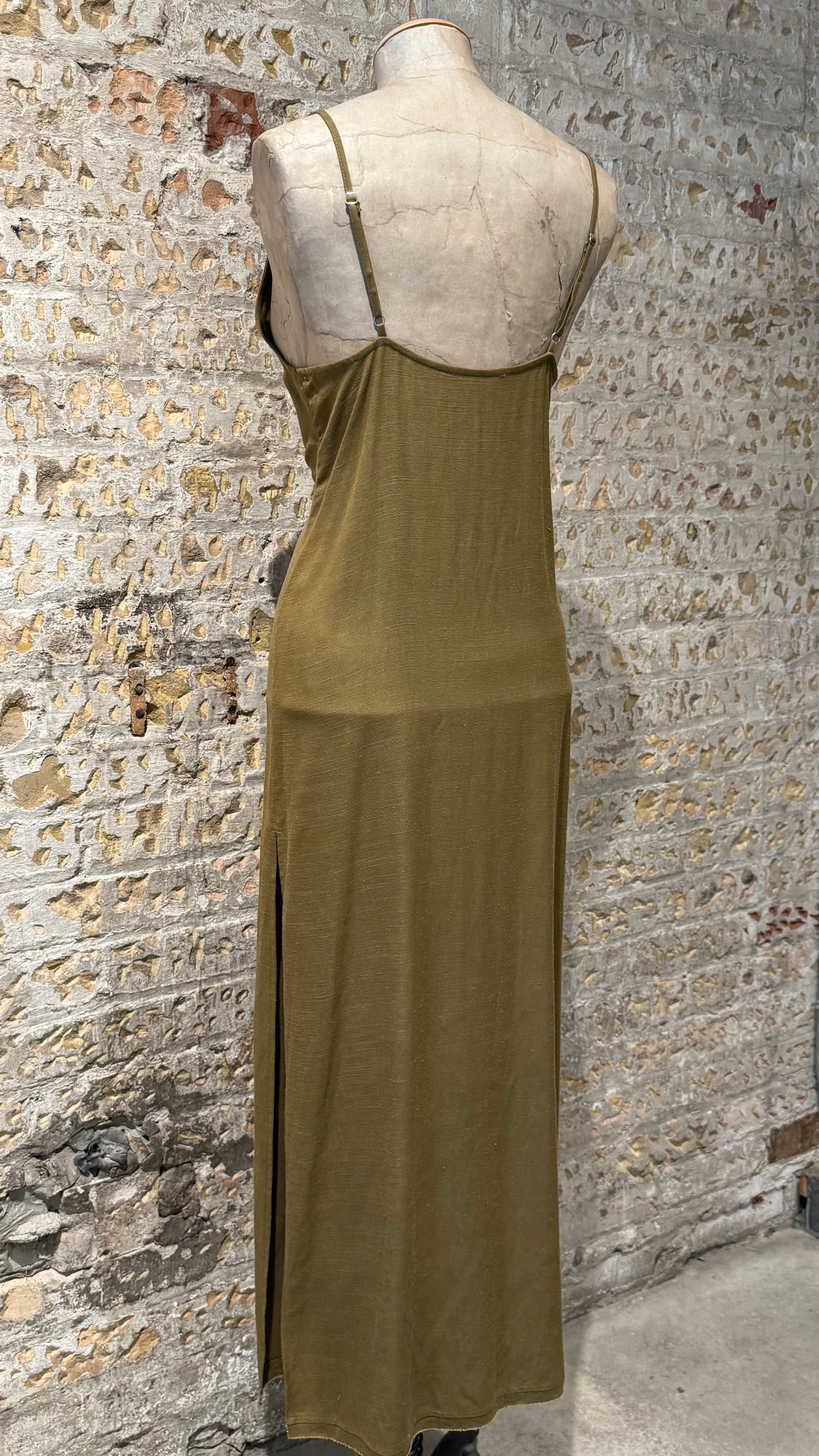 Fluffy green dress￼
